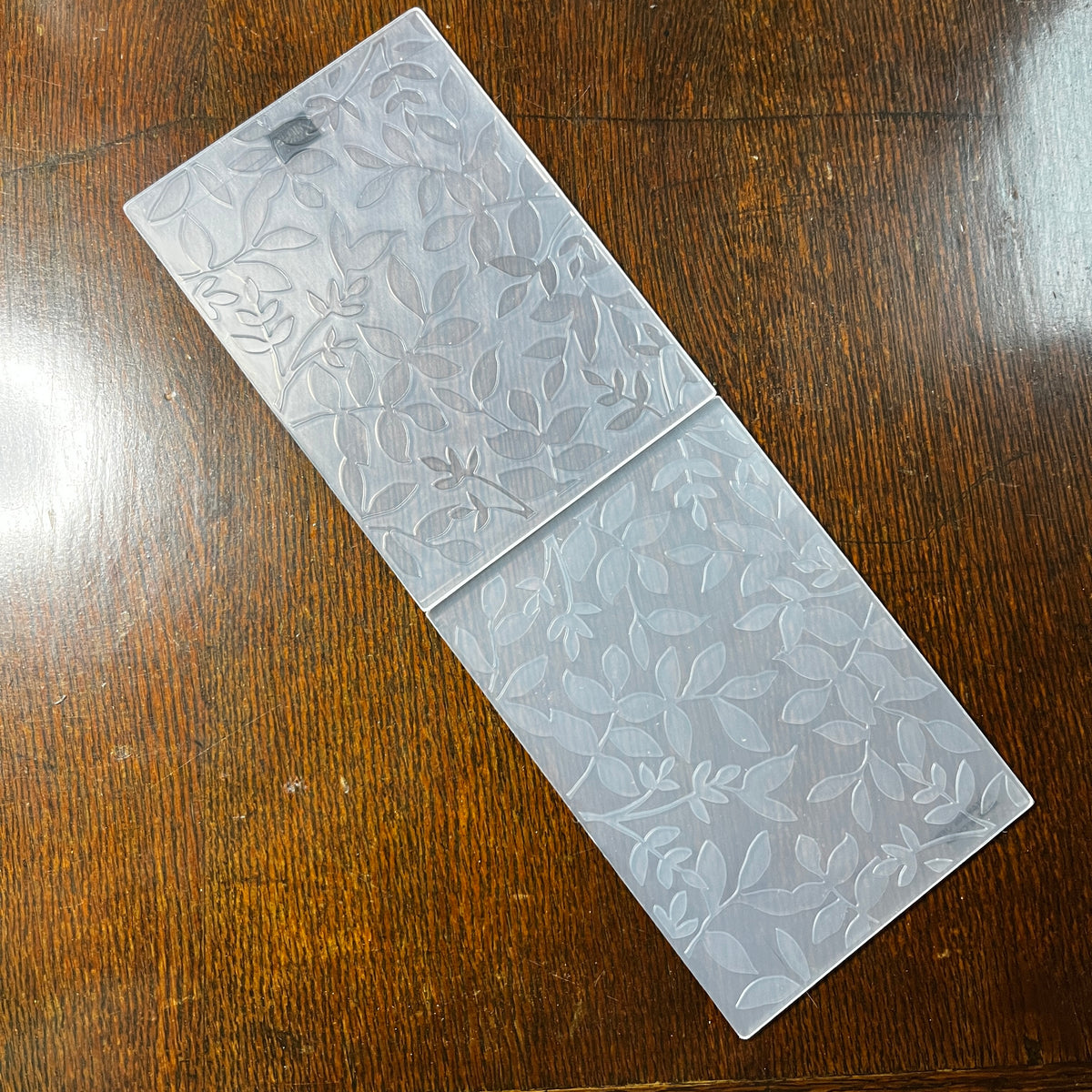 Layered Leaves Embossing Folder