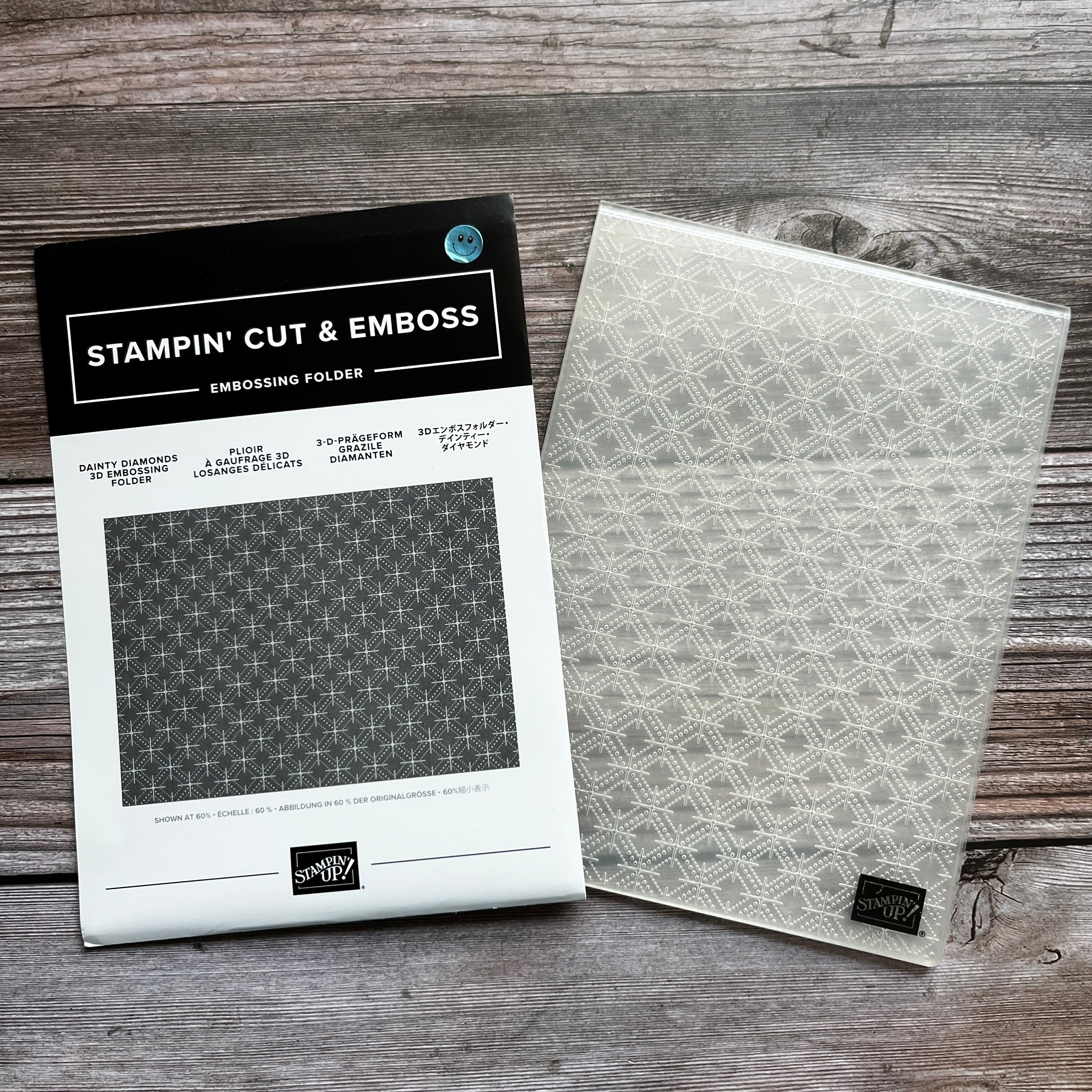 Dainty Diamonds Embossing Folder