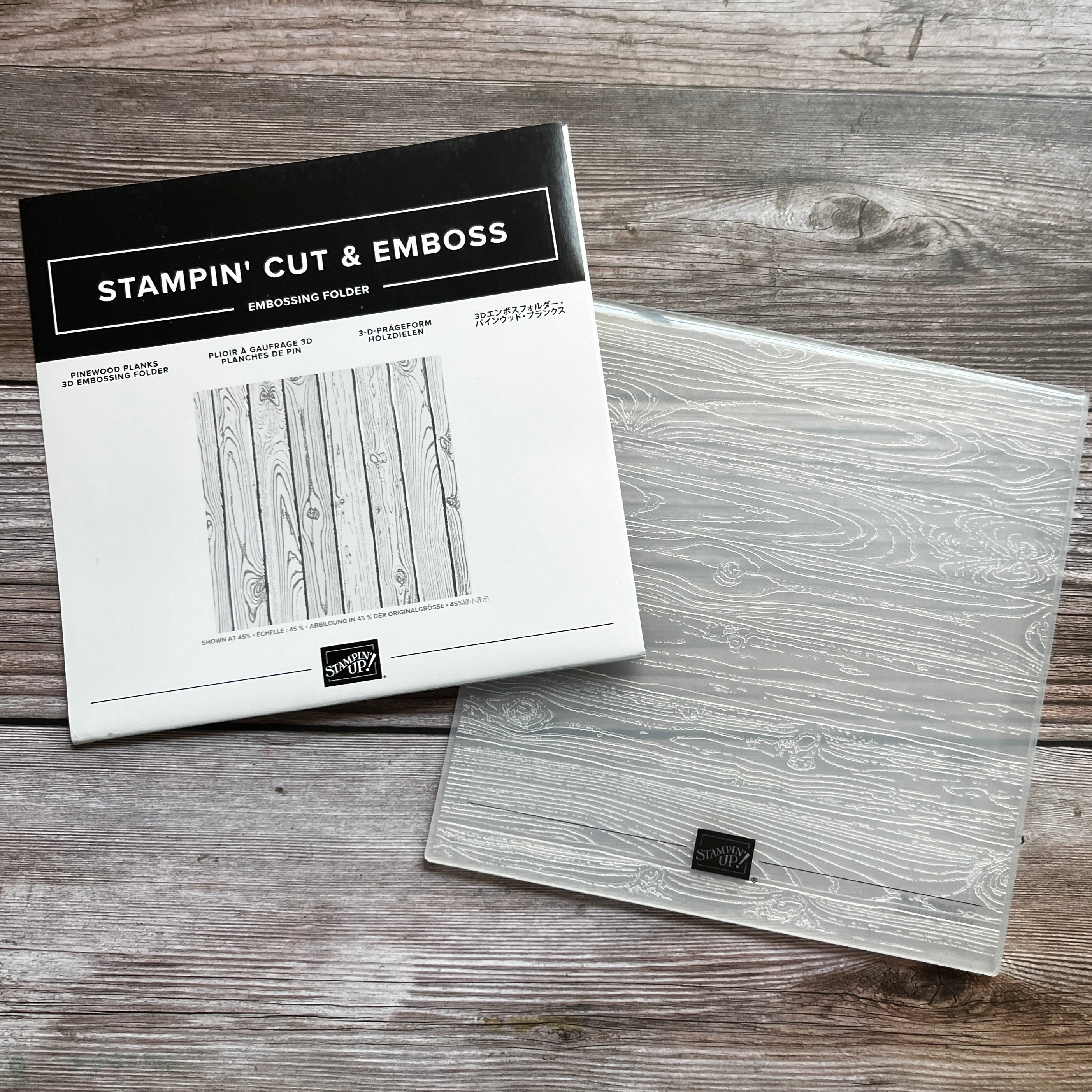 Pinewood Planks Embossing Folder