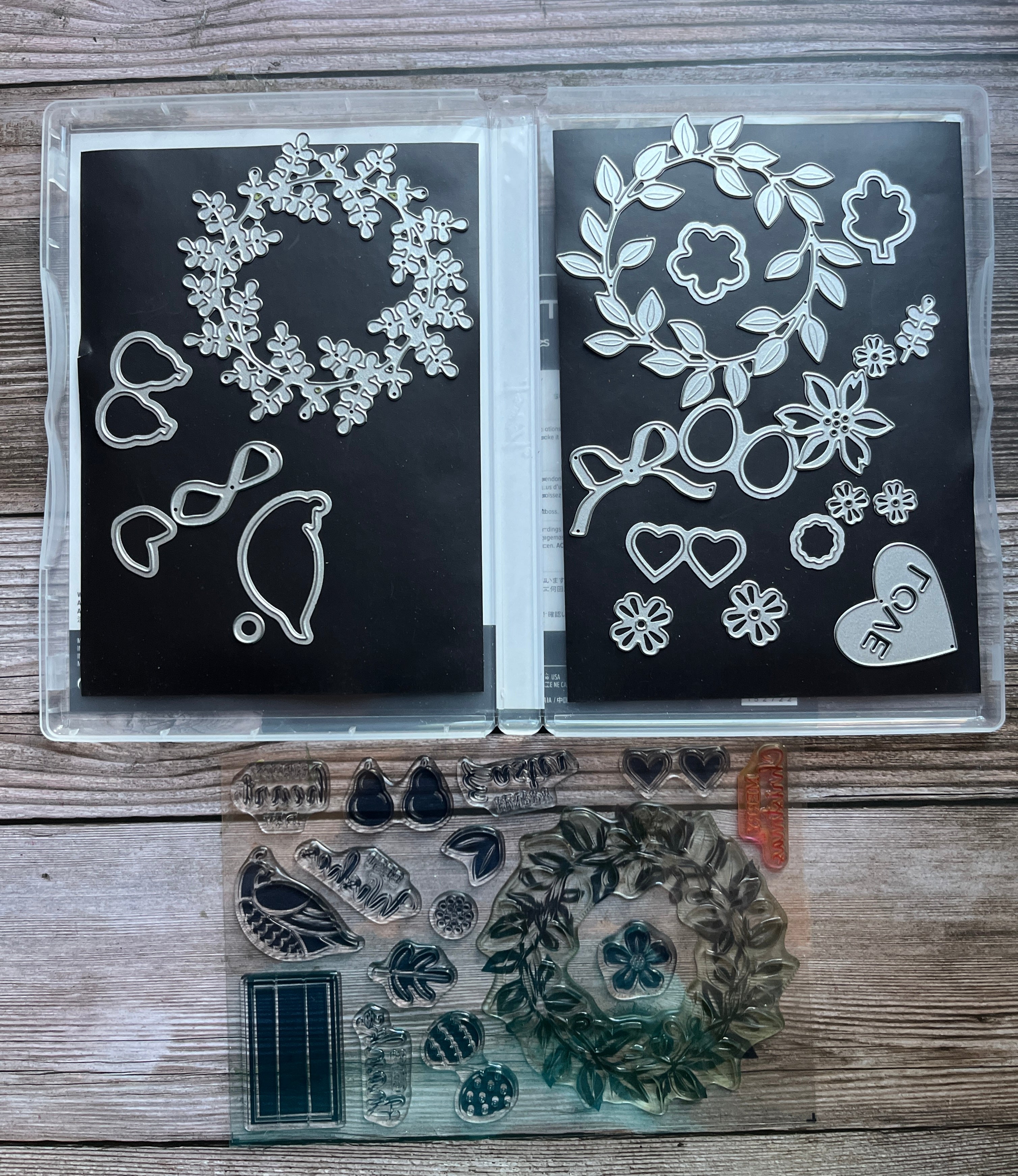Arrange a Wreath Stamp Set and Dies