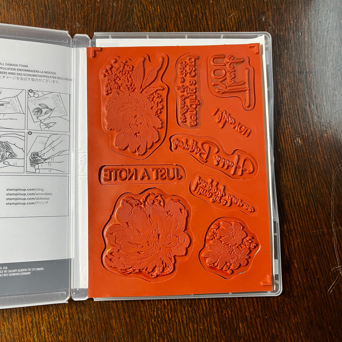 Flowing Flowers Stamp Set